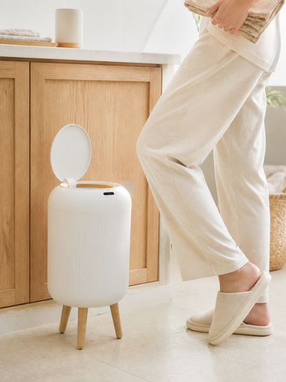10L Touchless Bathroom Trash Can with Lid