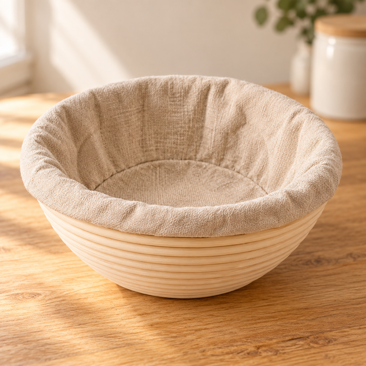 Rattan Banneton Basket with Liner — variant round hero